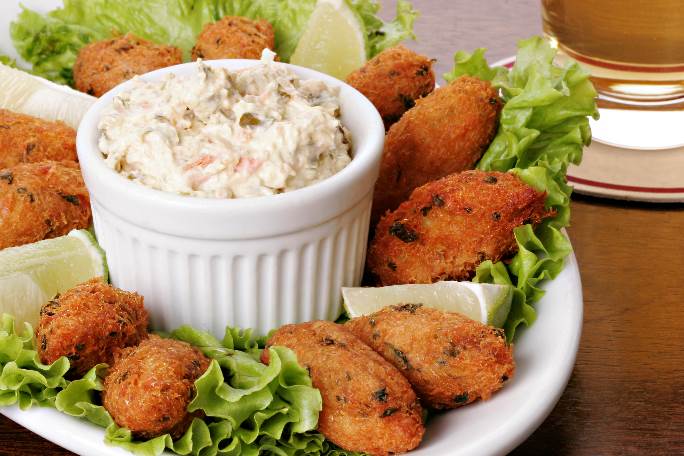 Appresentation suggestion of Basic Codfish Cakes Recipe